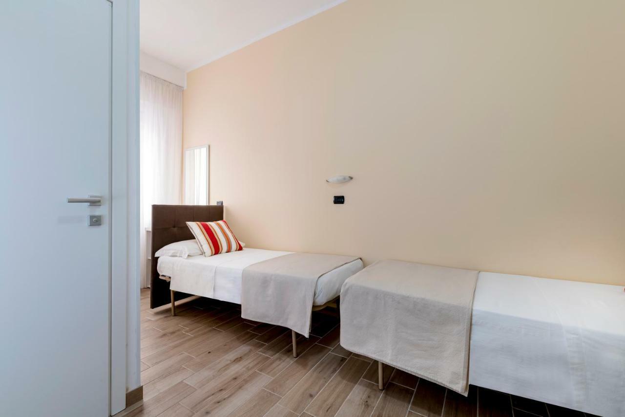 Hotel Maria Serena Rimini Exterior photo