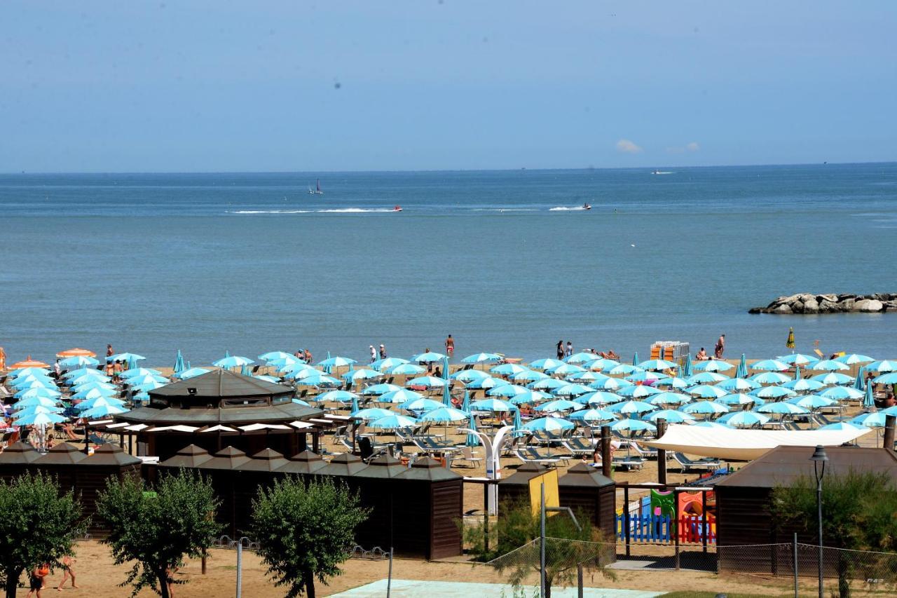 Hotel Maria Serena Rimini Exterior photo